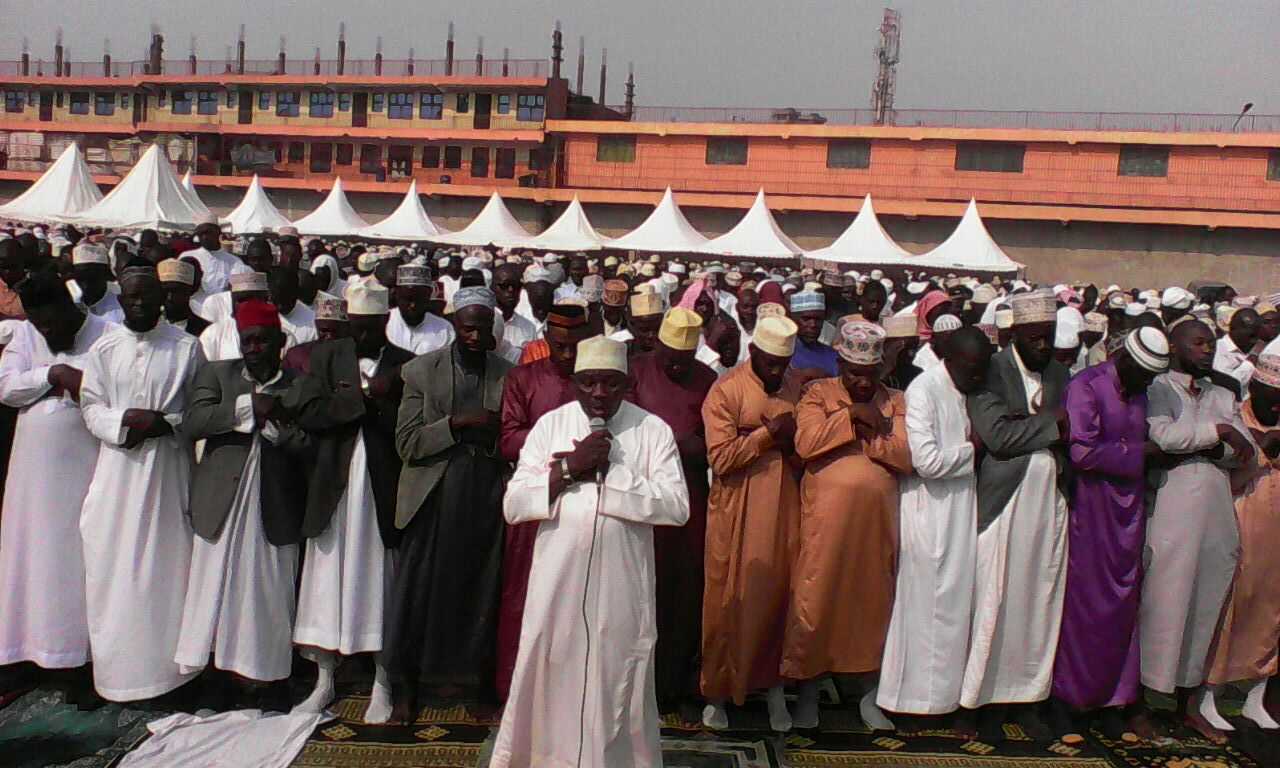 Muslims having their prayers at Nakivubo Blue Primary School Photo By: Alex Sagala