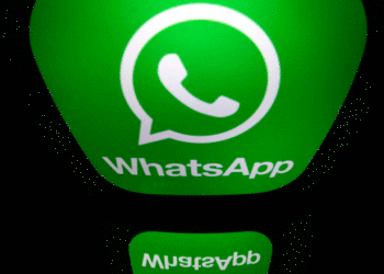 Ugandans share experiences during WhatsApp outage