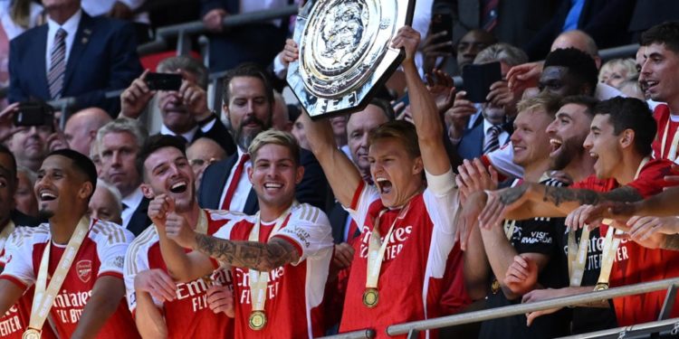 Arsenal beat Man City on penalties to win Community Shield