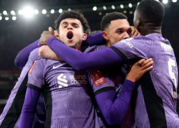 Liverpool stage late show to stun Arsenal in FA Cup third round