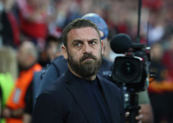 Roma sack head coach De Rossi
