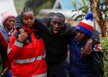Kenyan school blaze victims mourned at mass funeral